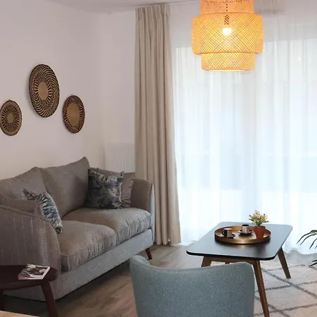 Domitys Services Seniors Le Parc Des Aubiers 4*