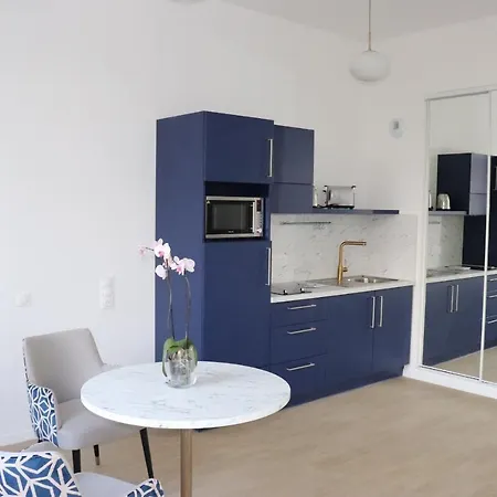 Domitys - Le Parc Des Aubiers 4*