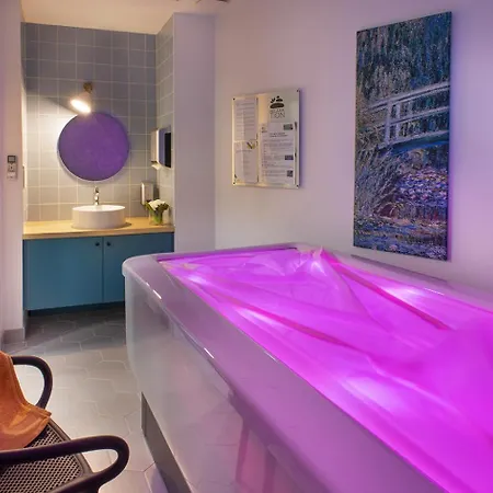 Domitys - Le Parc Des Aubiers Apart-hotel 4*