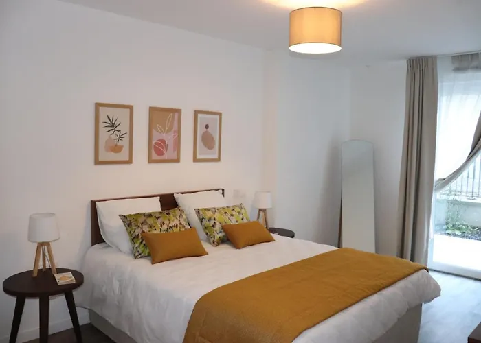 Apart Otel Domitys Services Seniors Le Parc Des Aubiers 4*