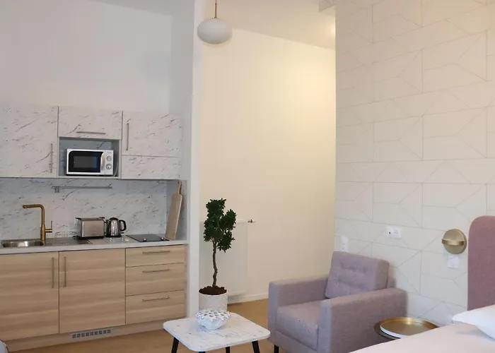 Apart Otel Domitys Services Seniors Le Parc Des Aubiers